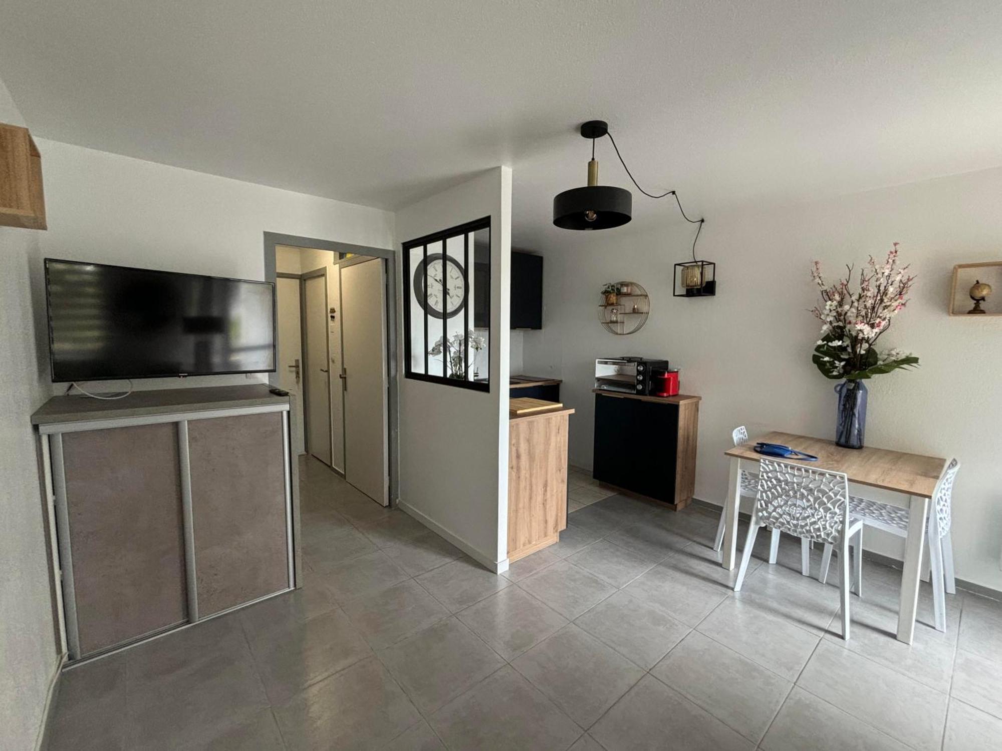 Appartement Studio 4 Personnes Dans Residence Avec Piscine Кіберон Екстер'єр фото