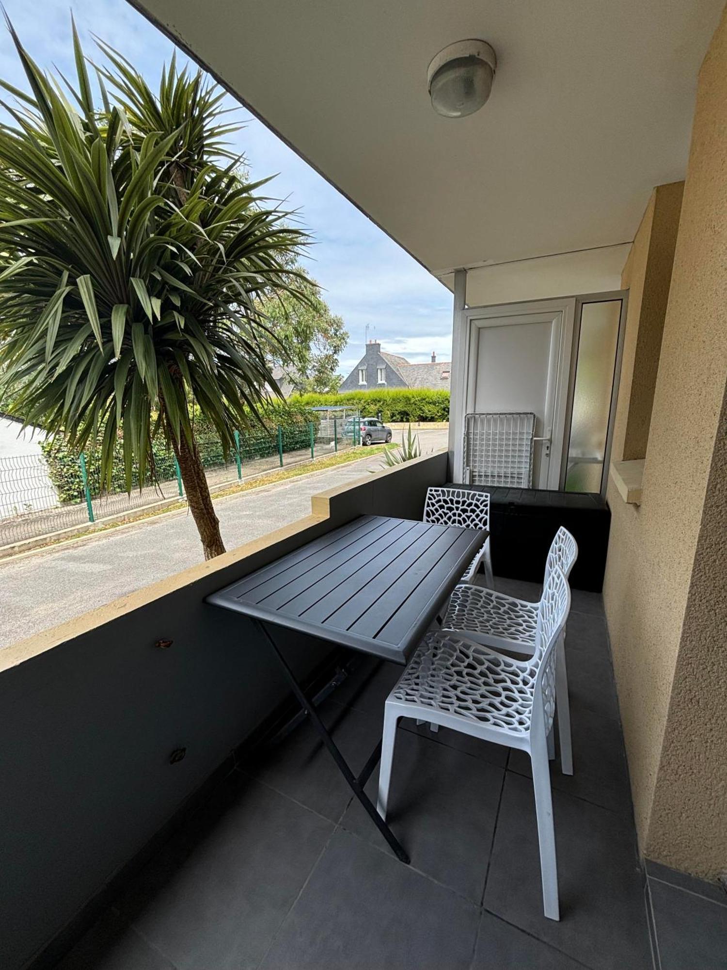 Appartement Studio 4 Personnes Dans Residence Avec Piscine Кіберон Екстер'єр фото